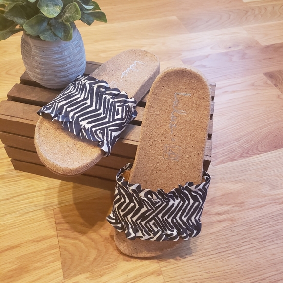 LuLus Lust 4 Life Slide Sandals - Picture 2 of 7